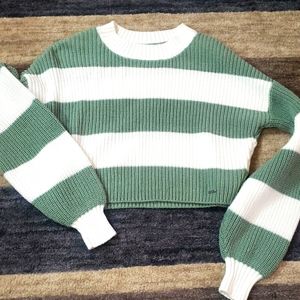 New hollister sweater.           #5